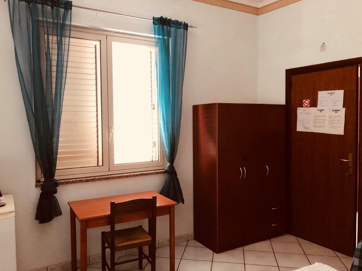 B&B Padre Pio Mascali Eksteriør billede